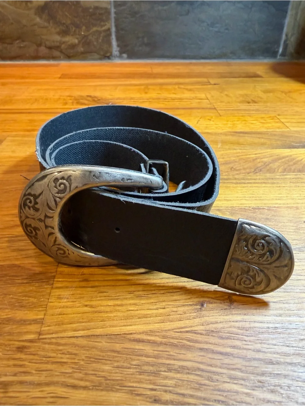 Vintage Black Leather Women's Belt with Ornate Silver-Tone Buckle (050)